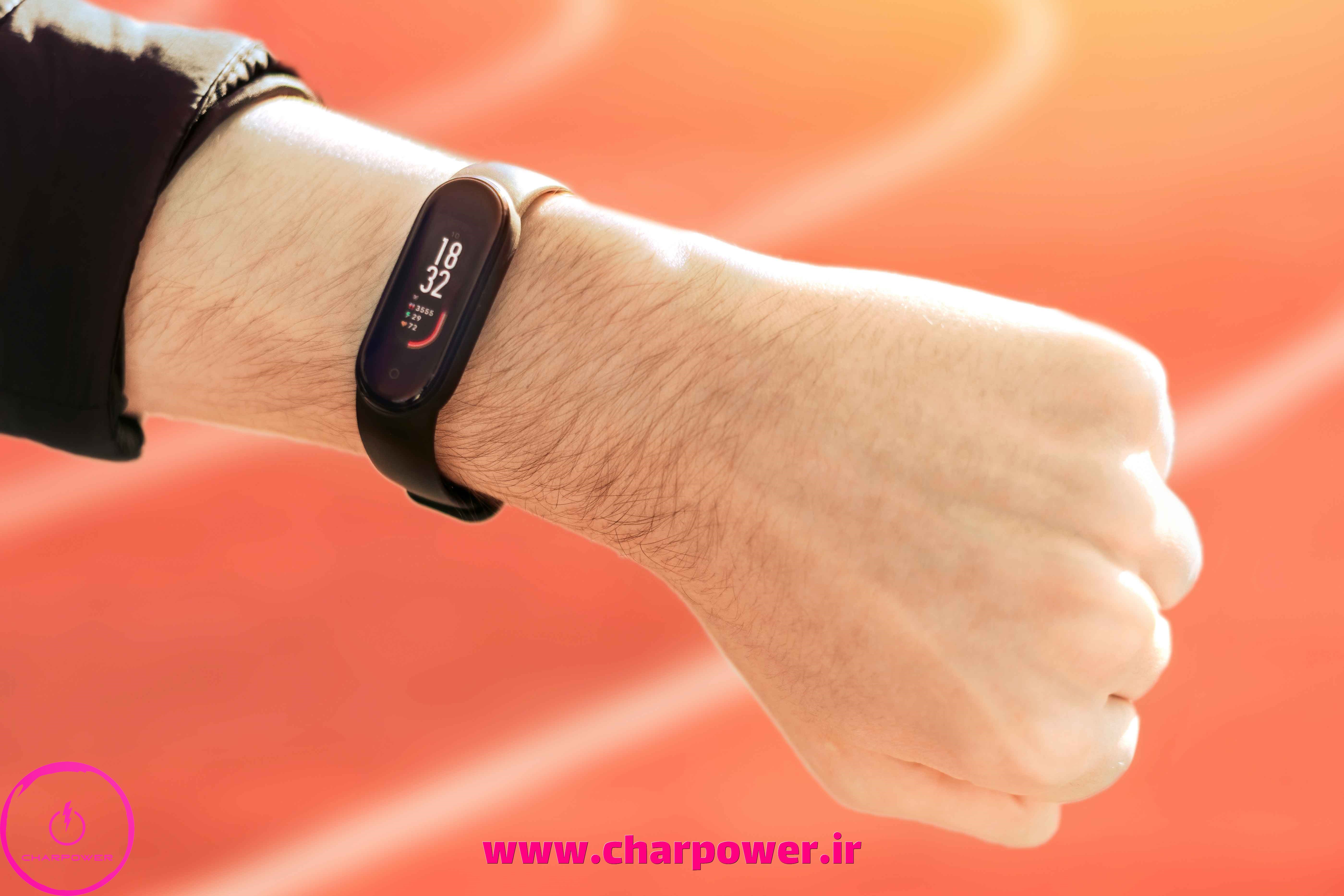 ساعت هوشمند با عمر باتری بالا